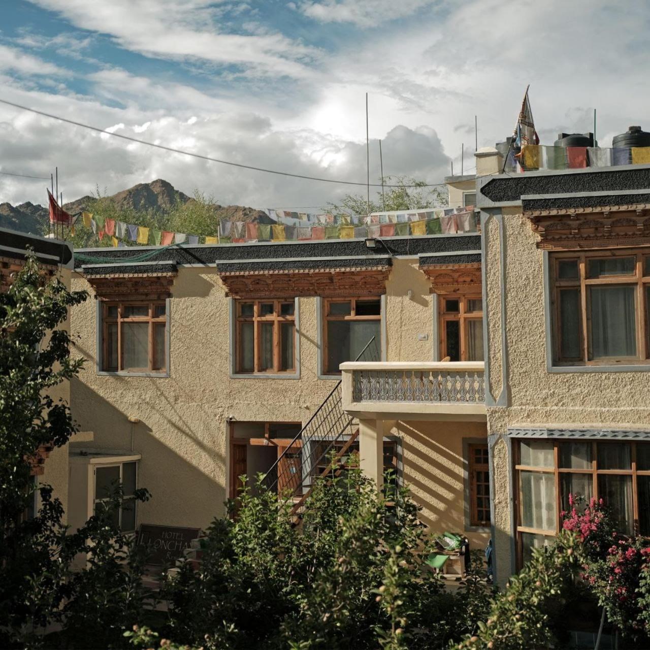 Hotel Lonchay Residency Λεχ Εξωτερικό φωτογραφία